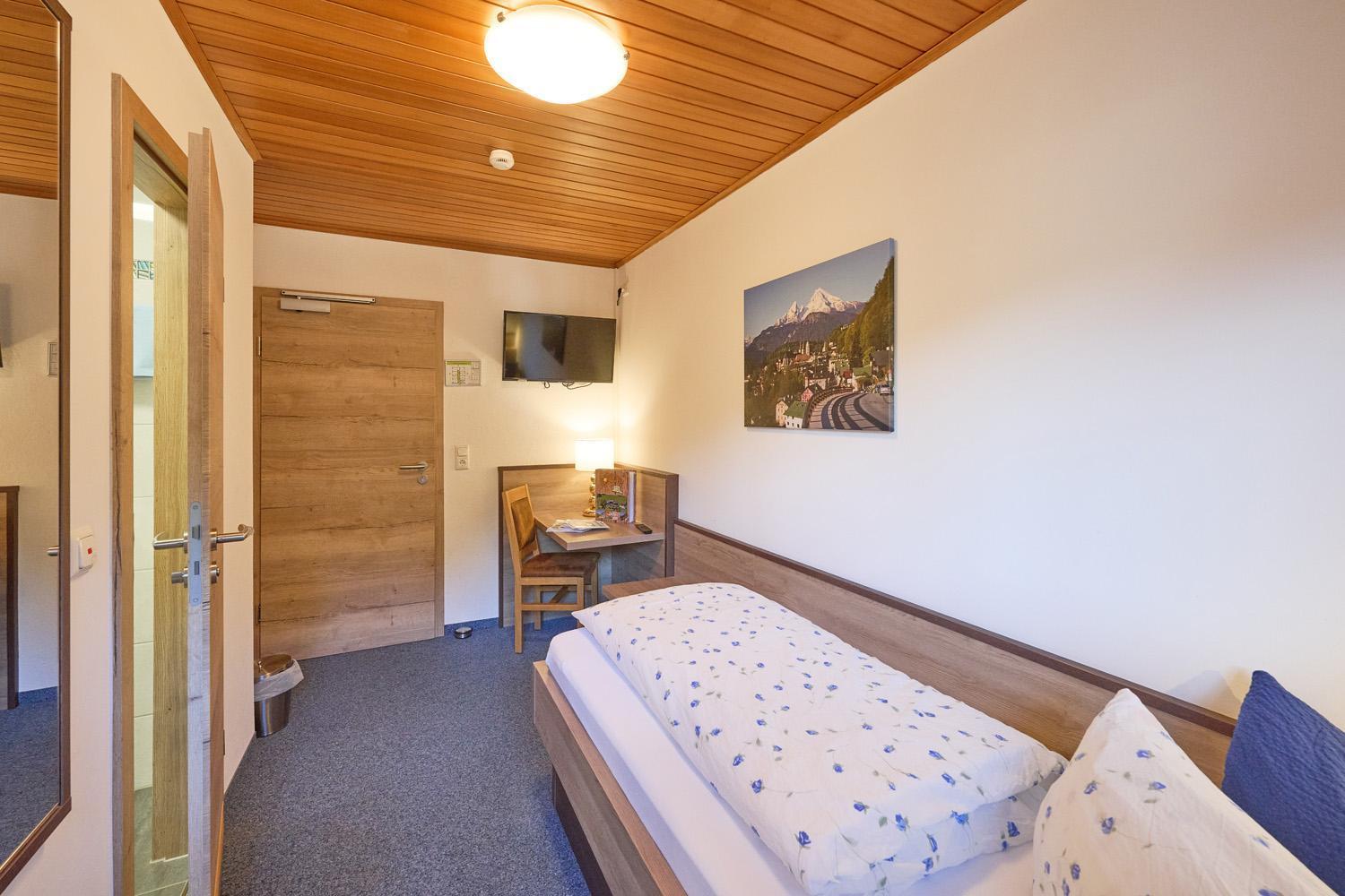 Gaestehaus Sonnenbichl 3*
